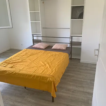 לינה וארוחת בוקר La Chantrerie *