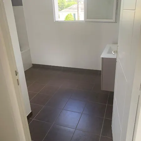 La Chantrerie לינה וארוחת בוקר נאנט