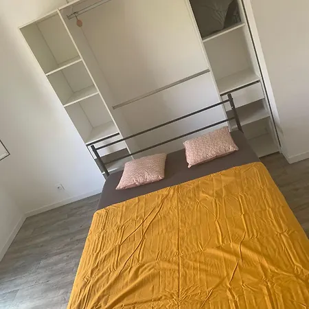 לינה וארוחת בוקר La Chantrerie